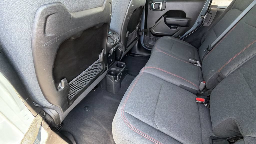 Used 2026 Jeep Wrangler Unlimited Rubicon AWD/4WD image 24