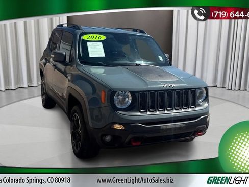 Used 2016 Jeep Renegade Trailhawk AWD/4WD image 7