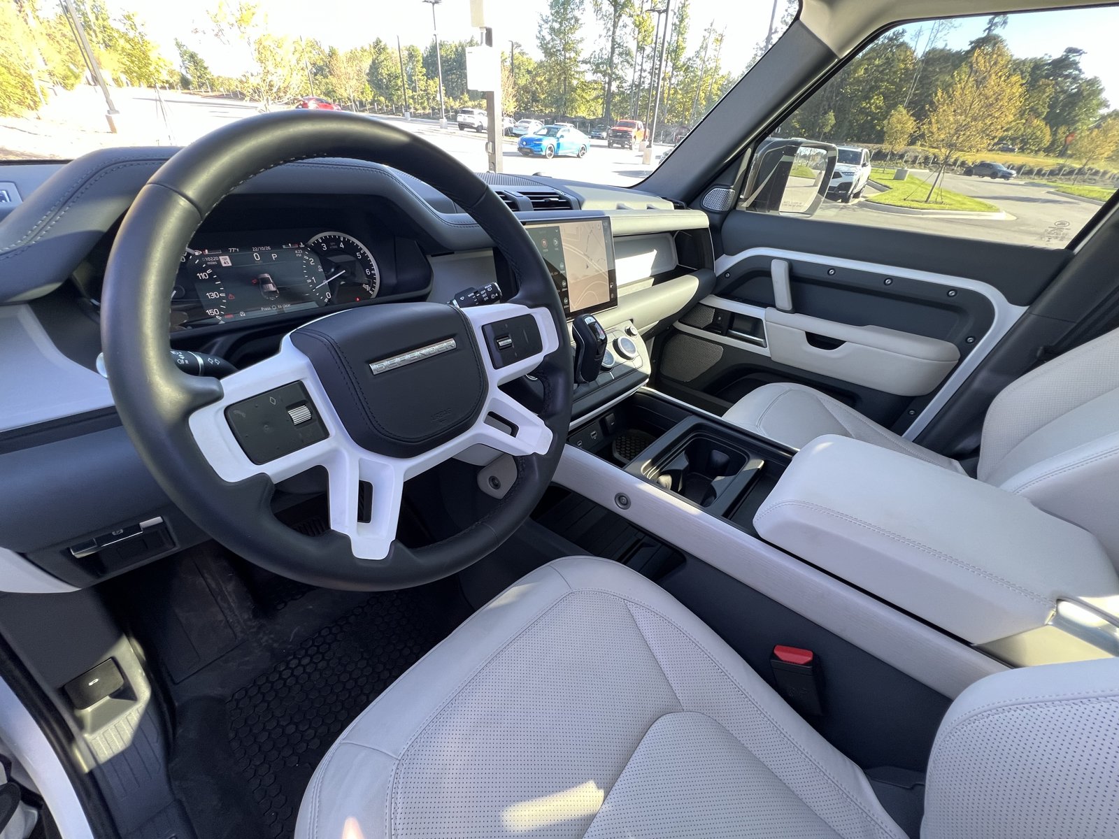 Used 2023 Land Rover Defender 130 First Edition AWD/4WD image 16