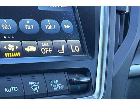 Used 2018 Acura MDX SH-AWD w/ Advance Package image 30