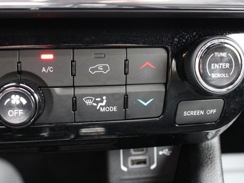 Used 2023 Jeep Compass High Altitude AWD/4WD image 45