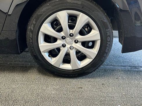Used 2025 Toyota Corolla LE image 9