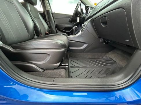 Used 2016 Chevrolet Trax LT w/ LT Convenience Package image 29