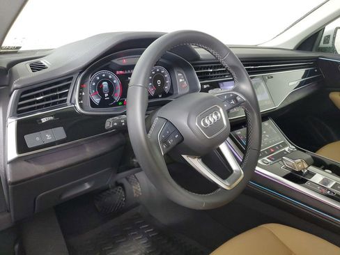 Used 2025 Audi Q8 Premium Plus AWD/4WD image 24