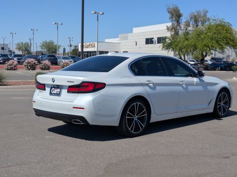 Used 2021 BMW 530i w/ Convenience Package RWD image 5