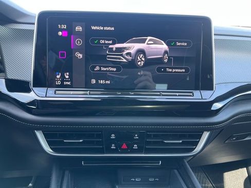 Used 2024 Volkswagen Atlas Cross Sport SEL Premium R-Line image 24