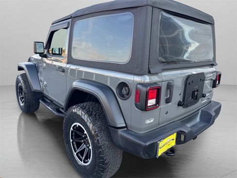 Used 2019 Jeep Wrangler Sport image 6