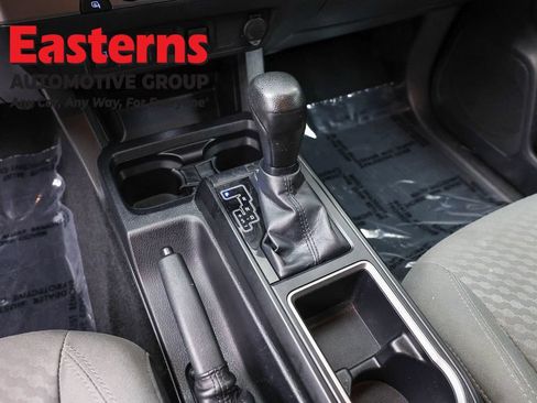 Used 2020 Toyota Tacoma SR w/ SR Convenience Package RWD image 12