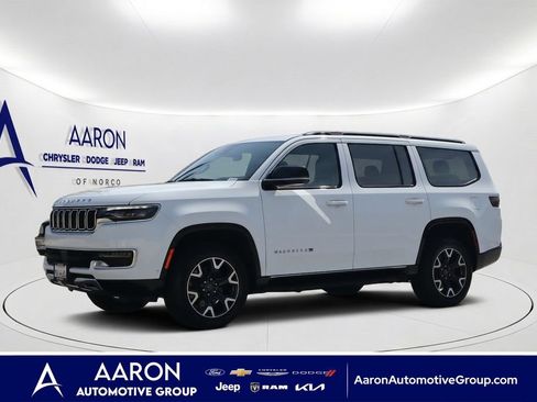 Used 2023 Jeep Wagoneer Series III w/ Rear Seat Video Group 1 AWD/4WD image 1