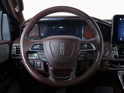 Used 2019 Lincoln Navigator L Black Label AWD/4WD image 28