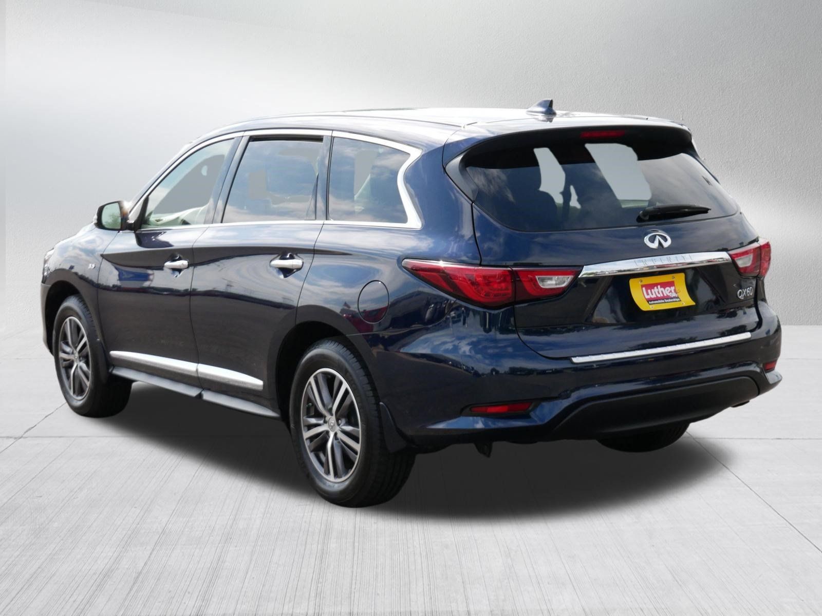 Used 2017 INFINITI QX60 Luxe AWD/4WD image 5