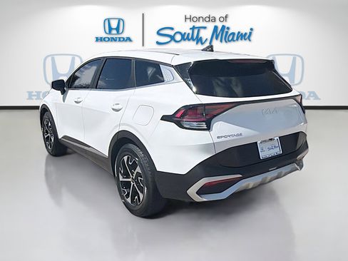 Used 2024 Kia Sportage EX image 5