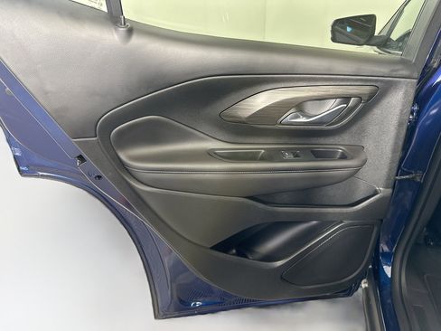 Used 2022 GMC Terrain SLE w/ Driver Convenience Package image 26