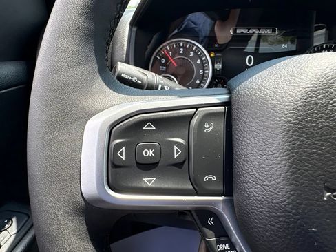 Used 2025 RAM 1500 Big Horn AWD/4WD image 23