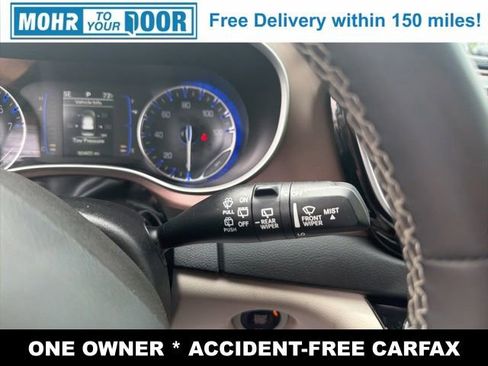 Used 2022 Chrysler Voyager LX FWD image 17