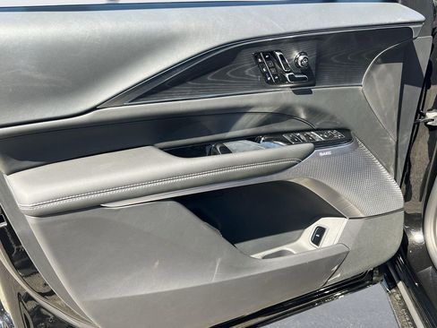 New 2026 Cadillac Lyriq V AWD/4WD image 10
