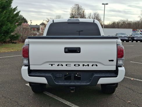 Certified 2020 Toyota Tacoma TRD Sport image 5