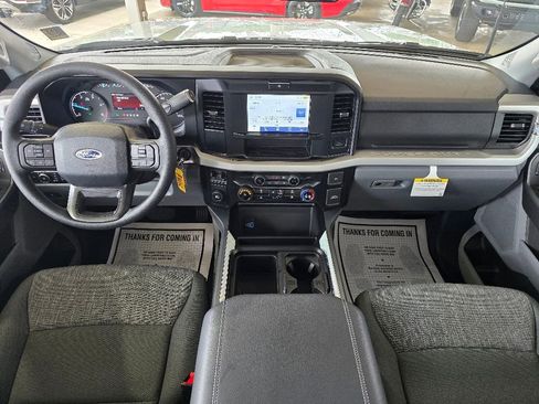 New 2025 Ford F450 XLT image 3