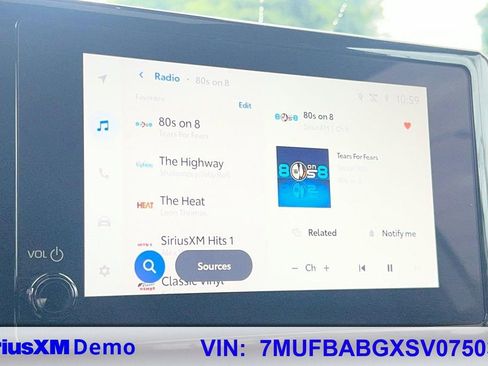 Used 2025 Toyota Corolla Cross AWD Hybrid w/ Convenience Package image 28