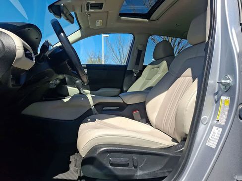 Used 2023 Honda HR-V EX-L image 11