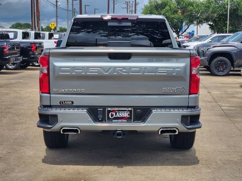 Used 2024 Chevrolet Silverado 1500 High Country w/ High Country Premium Package RWD image 6