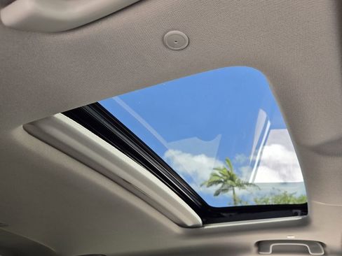 Certified 2025 Honda CR-V EX image 18