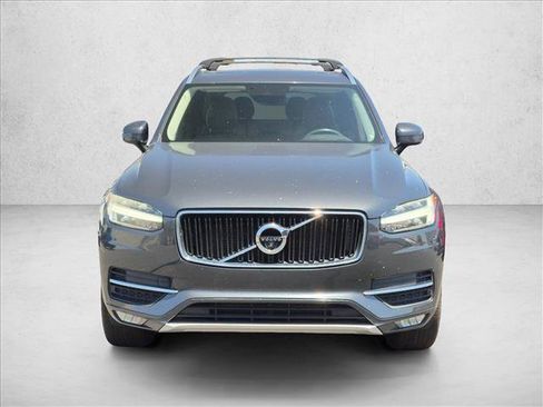 Used 2017 Volvo XC90 T6 Momentum w/ Vision Package AWD/4WD image 3