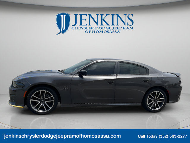 Used 2023 Dodge Charger R/T w/ Plus Group RWD image 11