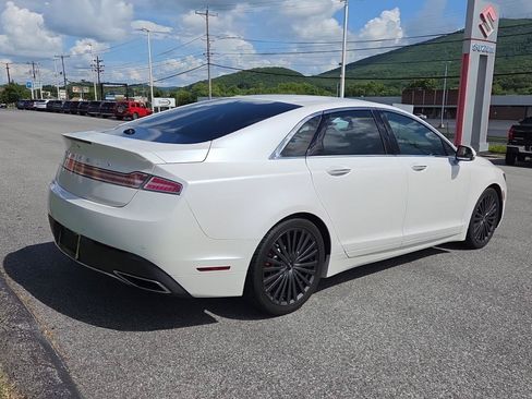 Used 2017 Lincoln MKZ Reserve w/ Luxury Package AWD/4WD image 3