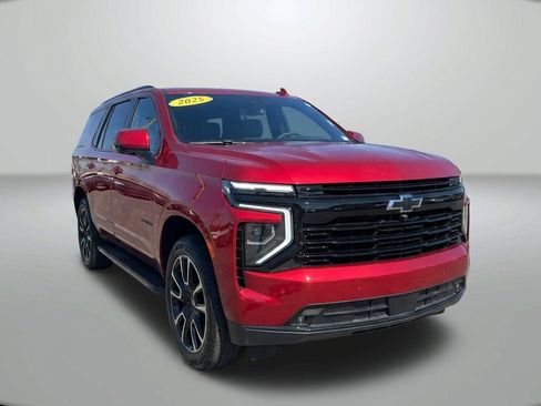 Used 2025 Chevrolet Tahoe RST w/ Advanced Technology Package AWD/4WD image 4