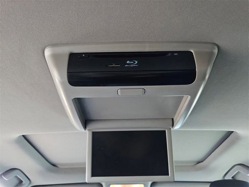 Used 2017 Toyota Highlander XLE image 20