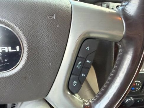Used 2014 GMC Yukon Denali AWD/4WD image 22
