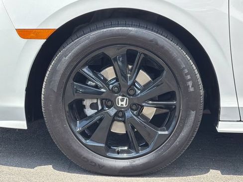 Certified 2024 Honda Odyssey Sport image 35