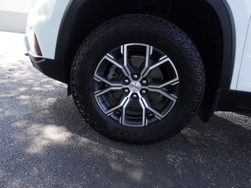 Used 2024 GMC Acadia AT4 w/ Luxury Package AWD/4WD image 35