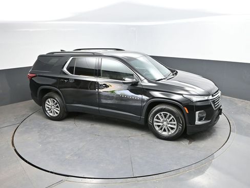 Used 2023 Chevrolet Traverse LT AWD/4WD image 24