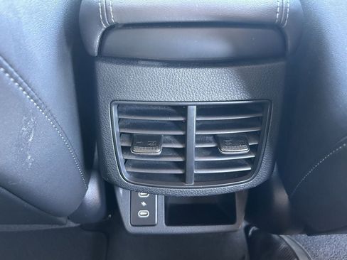 Used 2024 Kia Seltos EX FWD image 15