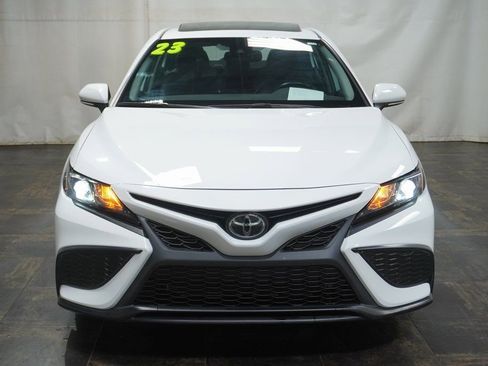 Used 2023 Toyota Camry SE w/ Convenience Package image 7