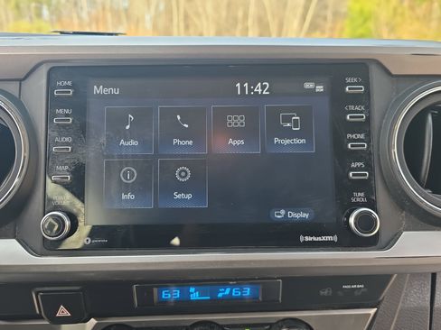 Used 2022 Toyota Tacoma SR5 image 20