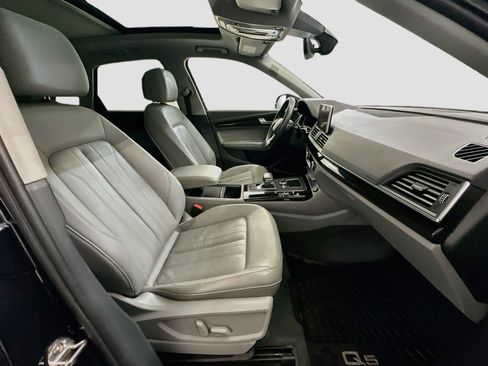 Used 2019 Audi Q5 2.0T Premium Plus w/ Premium Plus Package AWD/4WD image 33