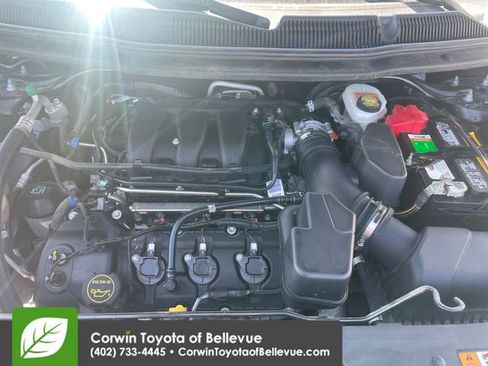 Used 2018 Ford Explorer Limited w/ Equipment Group 301A AWD/4WD image 29