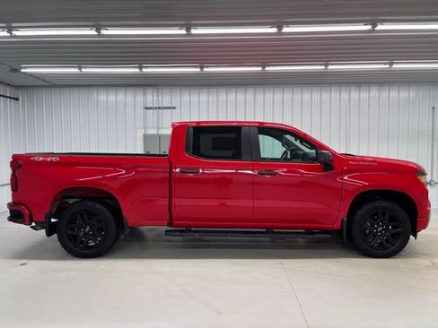 Used 2022 Chevrolet Silverado 1500 Custom AWD/4WD image 6