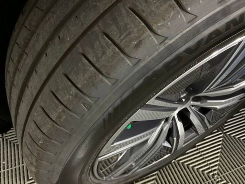 Used 2024 BMW i7 eDrive50 image 39