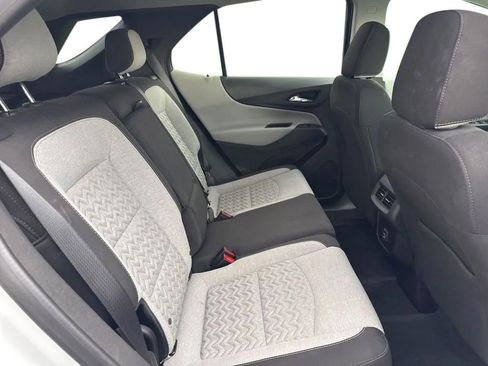 Used 2024 Chevrolet Equinox LS w/ LS Convenience Package image 30