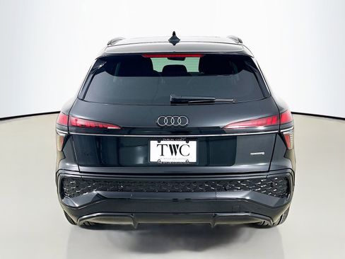 New 2026 Audi Q3 quattro 2.0T AWD/4WD image 6