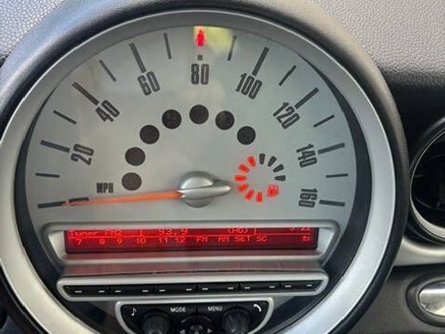 Used 2011 MINI Cooper Hardtop FWD image 5