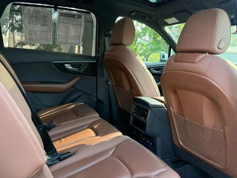 Used 2020 Audi Q7 3.0T Prestige w/ Prestige Package AWD/4WD image 28