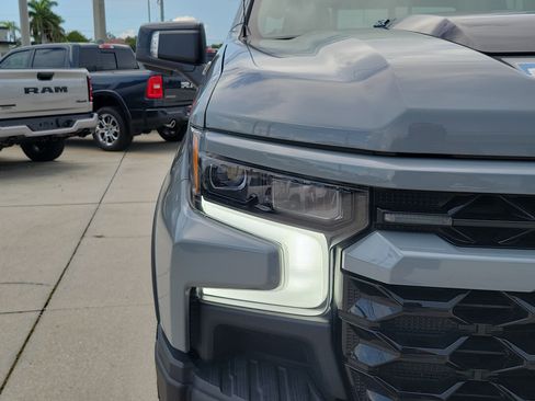 Used 2024 Chevrolet Silverado 1500 ZR2 w/ ZR2 Bison Edition AWD/4WD image 7