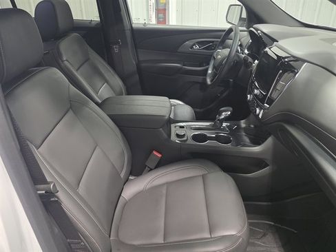 Used 2023 Chevrolet Traverse LT w/ LPO, Floor Liner Package image 10