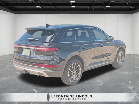 Certified 2024 Lincoln Corsair AWD w/ Equipment Group 101A image 8