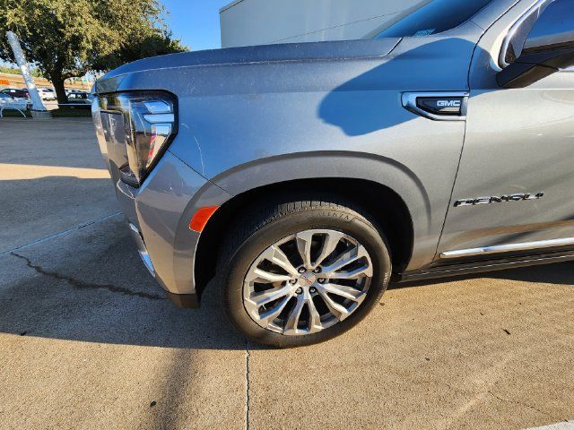Used 2023 GMC Yukon Denali AWD/4WD image 6